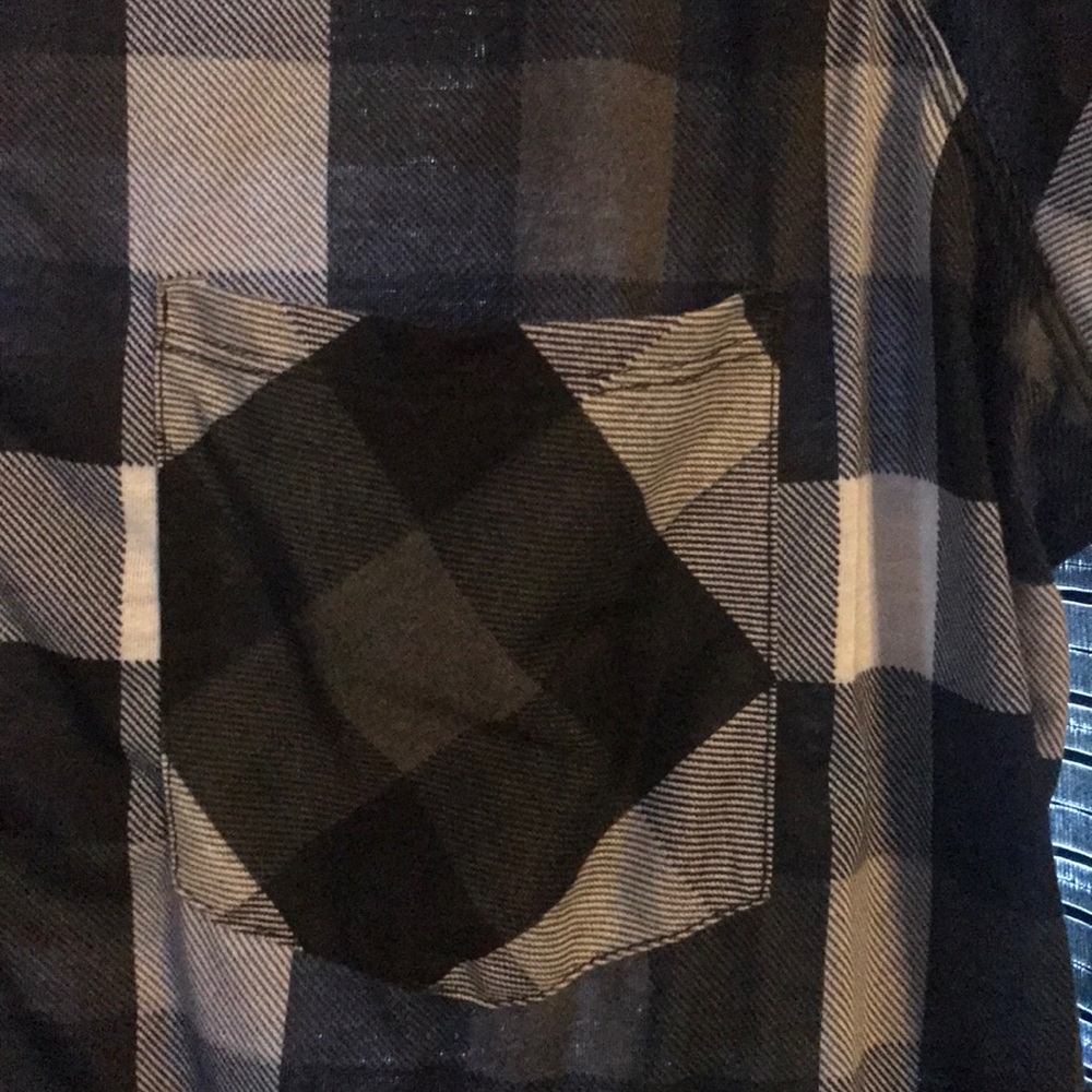 Shirt - Picture 2 of 3